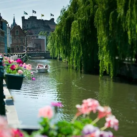 For Four Flat * גנט