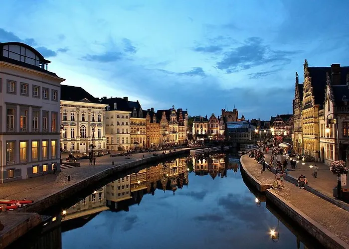 For Four Flat * Gandawa